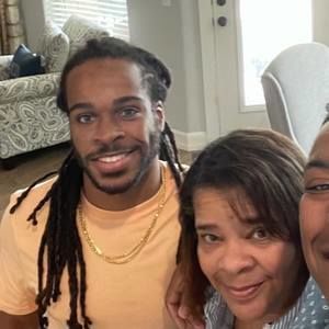 Meet your Posher, Zach